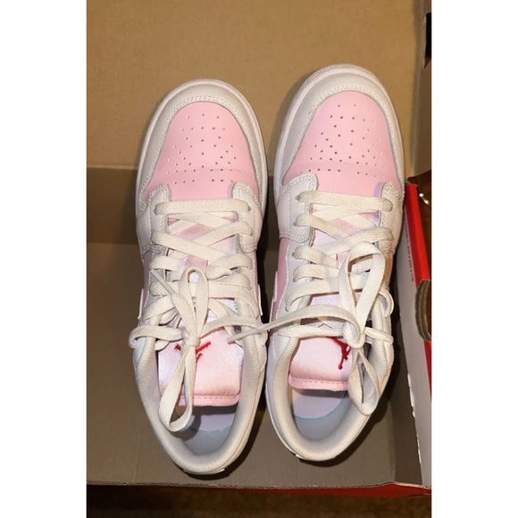Nike air jordan low pink foam